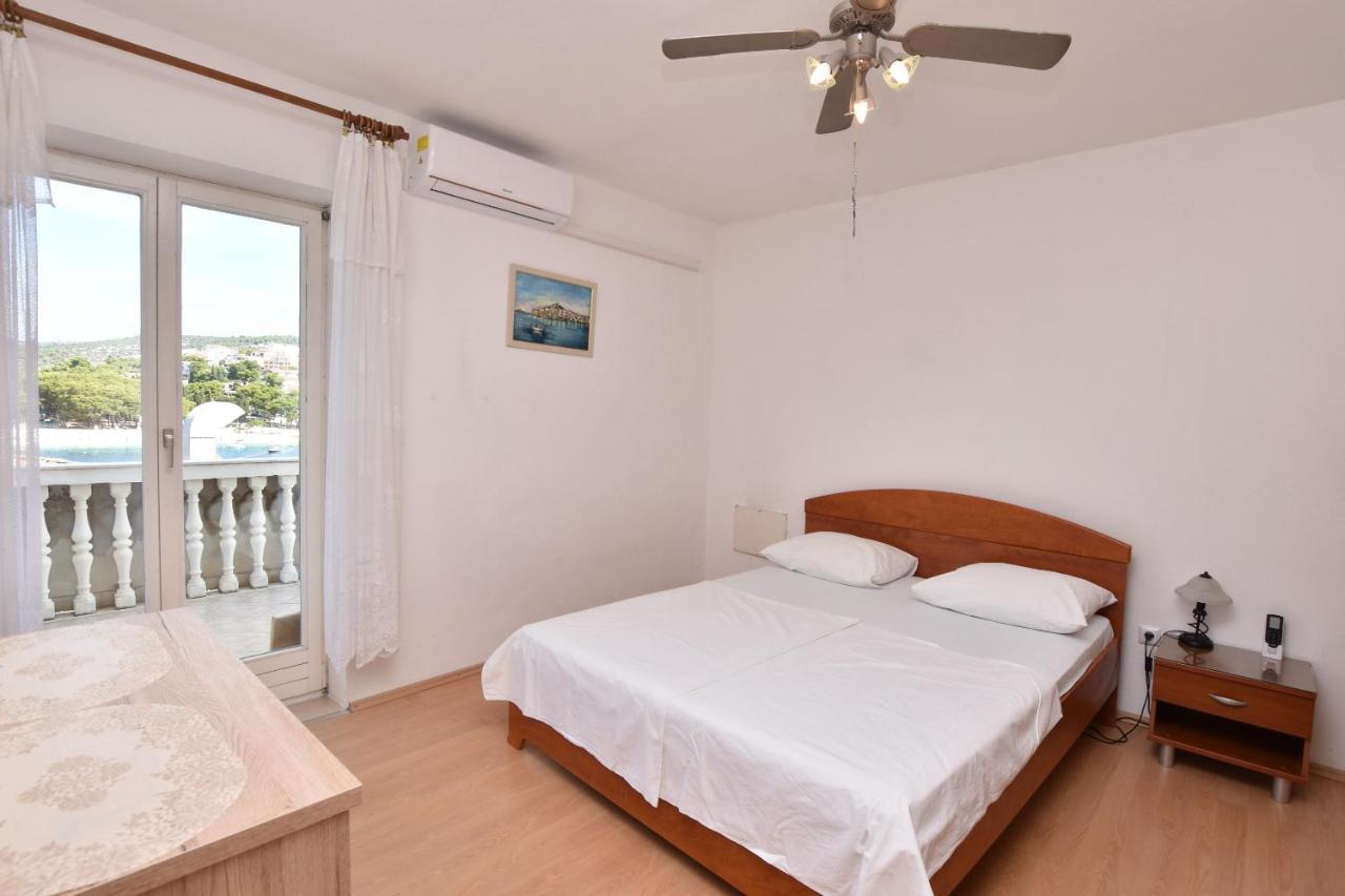 Apartments And Rooms Jakov Primosten Bagian luar foto