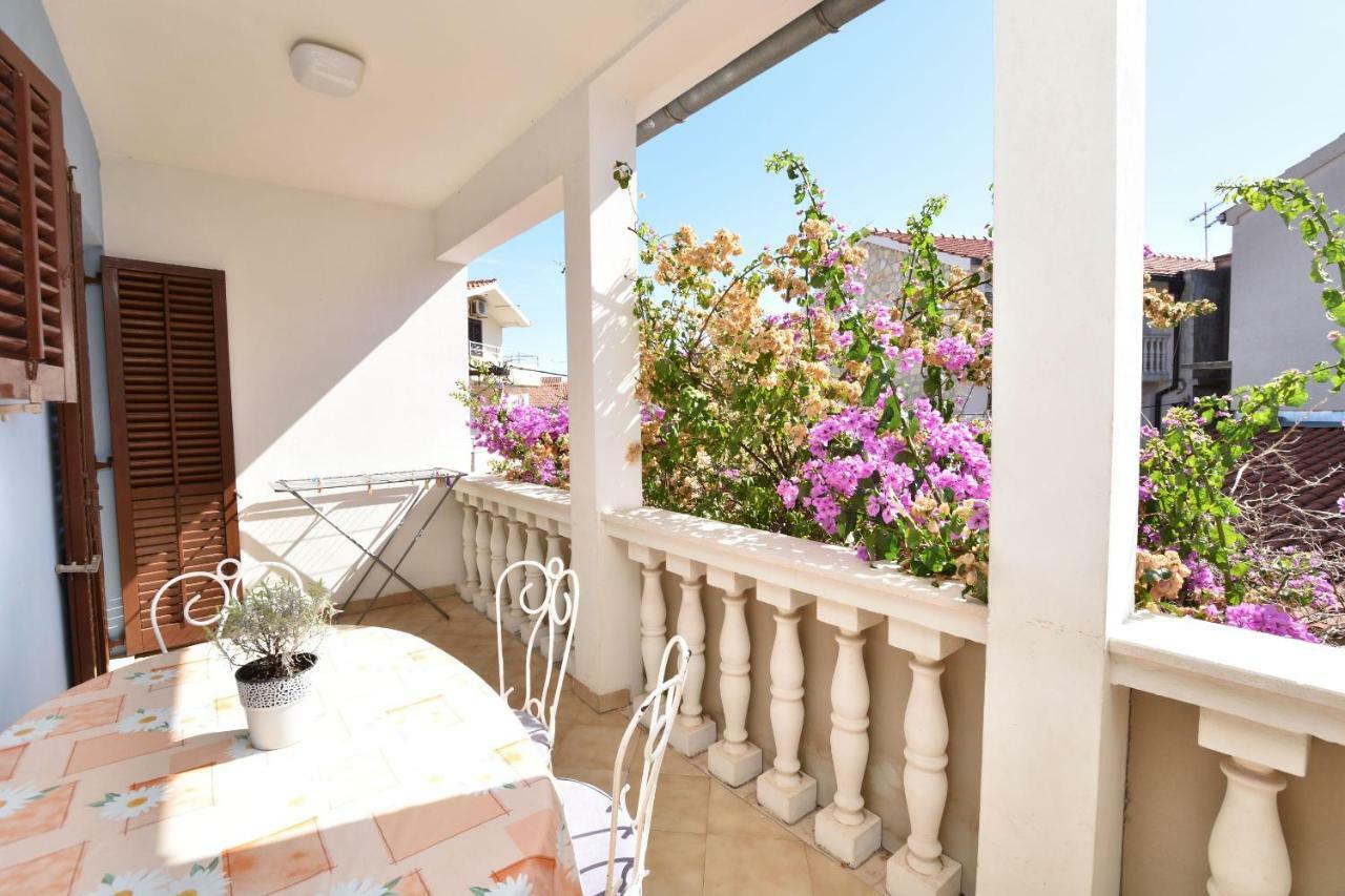 Apartments And Rooms Jakov Primosten Bagian luar foto