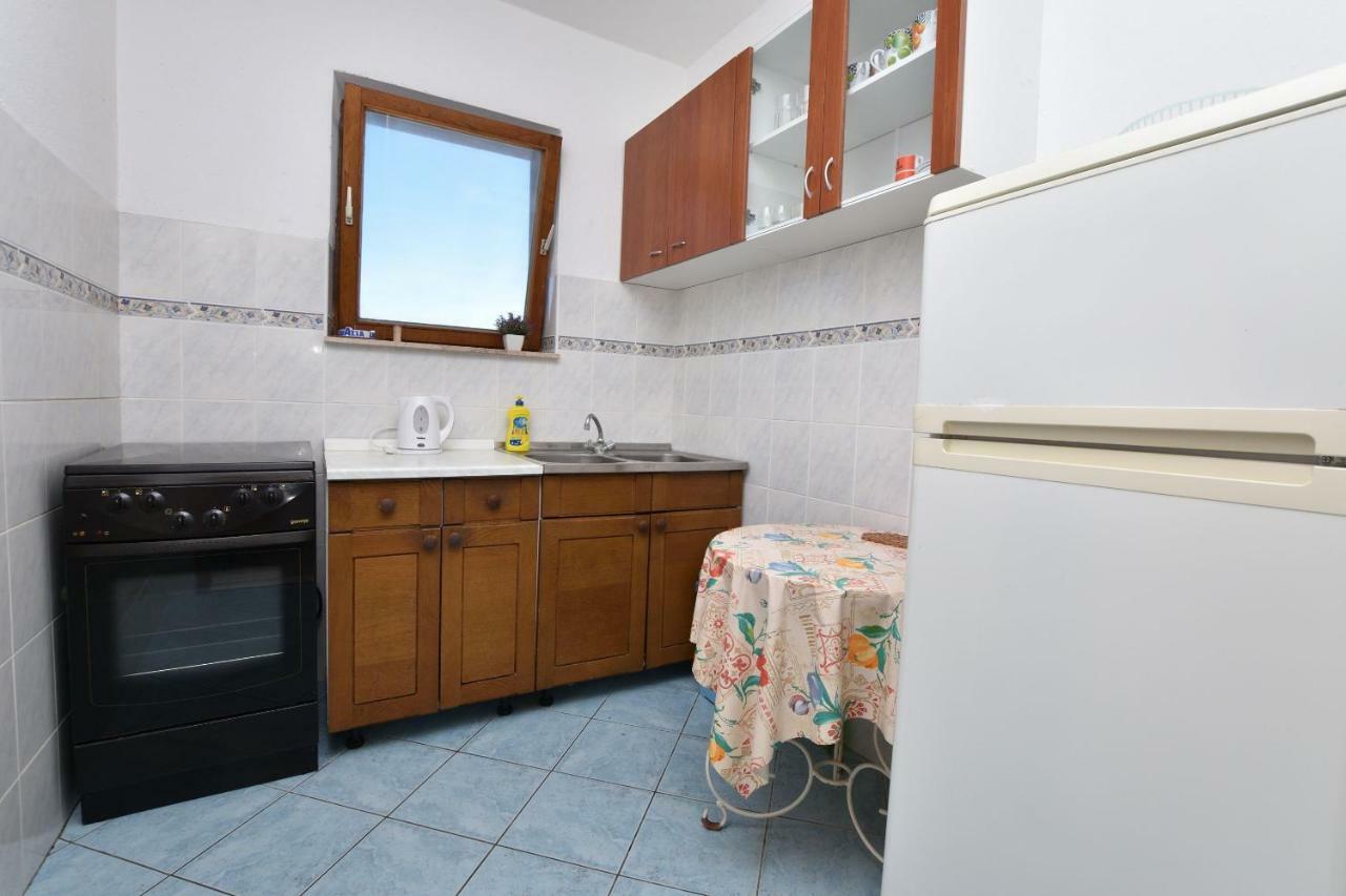 Apartments And Rooms Jakov Primosten Bagian luar foto